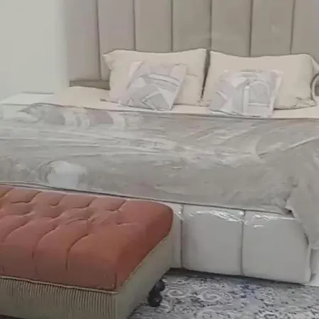 شقة غرفتين وصالة